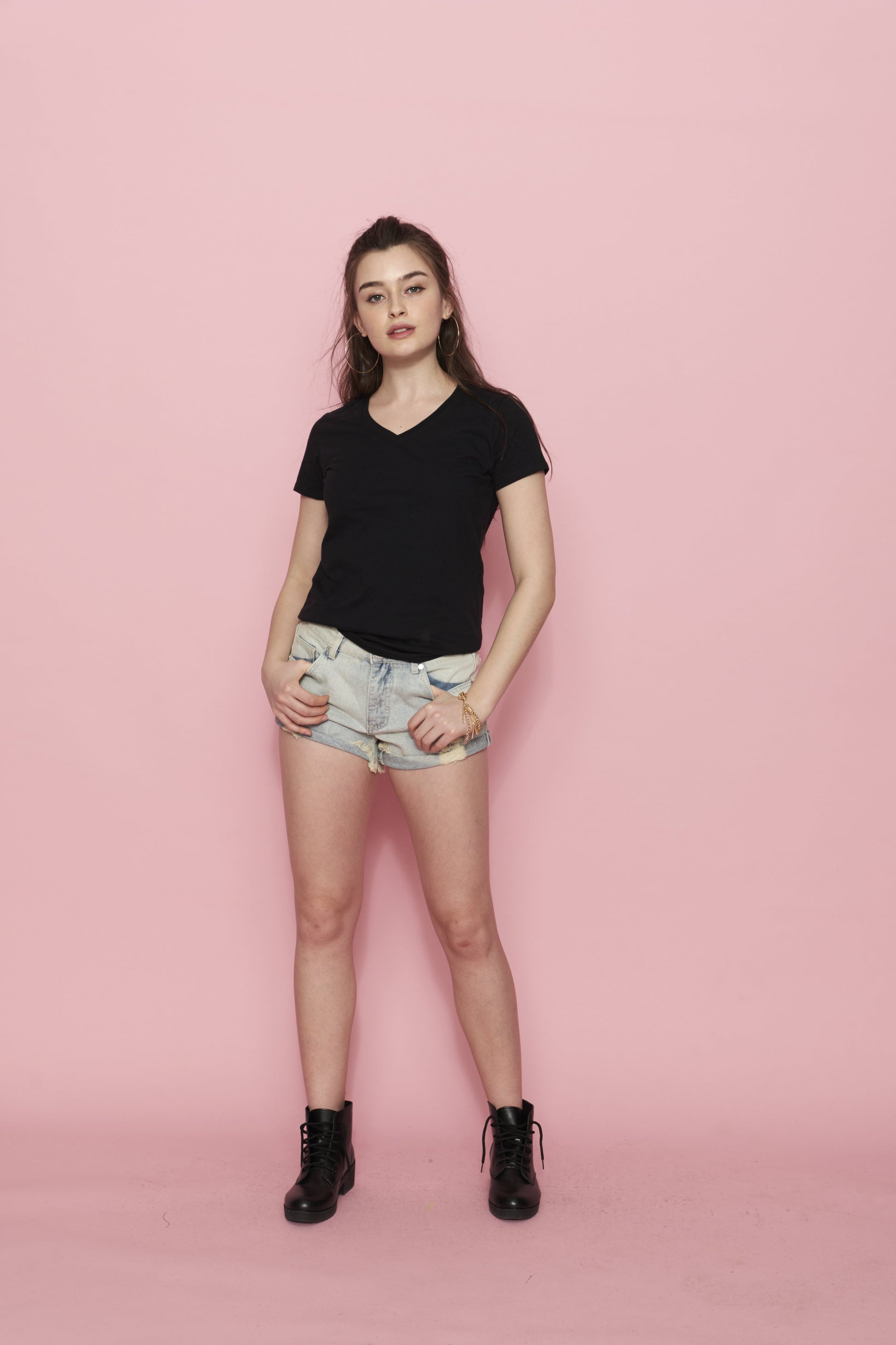 Gildan 63V00L Softstyle Ladies V-Neck T-Shirt – 150gm